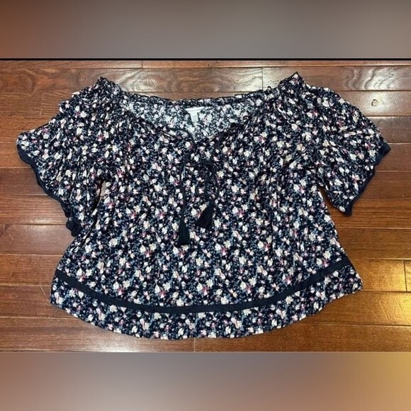 American Eagle on or off shoulder lace detail floral top size large - Picture 2 of 7